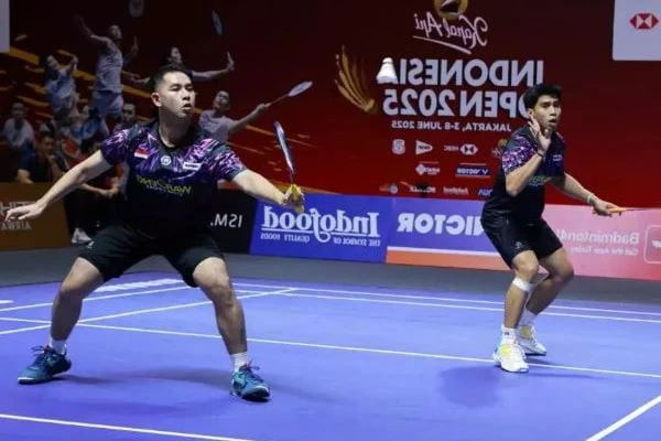 Macau Open 2025 SabarReza Tumbangkan Kembar Taiwan, Indonesia Kirim Dua Wakil ke Final!