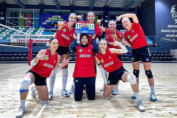 Megawati Hangestri Bikin Heboh di Turki, Debut Cemerlang Bersama Manisa BBSK Jadi Sorotan Internasional