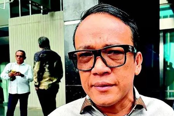OTT Wamenaker Immanuel Ebenezer, KPK Sita Moge Ducati Rp 800 Jutaan hingga Multistrada V4