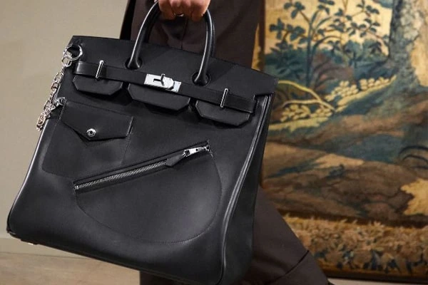 Tas Birkin Jadi Tren Pria Modern, Simbol Prestise dan Kebebasan Fashion