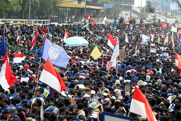 80 Tahun Indonesia: Negara Hukum Runtuh, Demokrasi Digantikan Otoritarianisme Baru